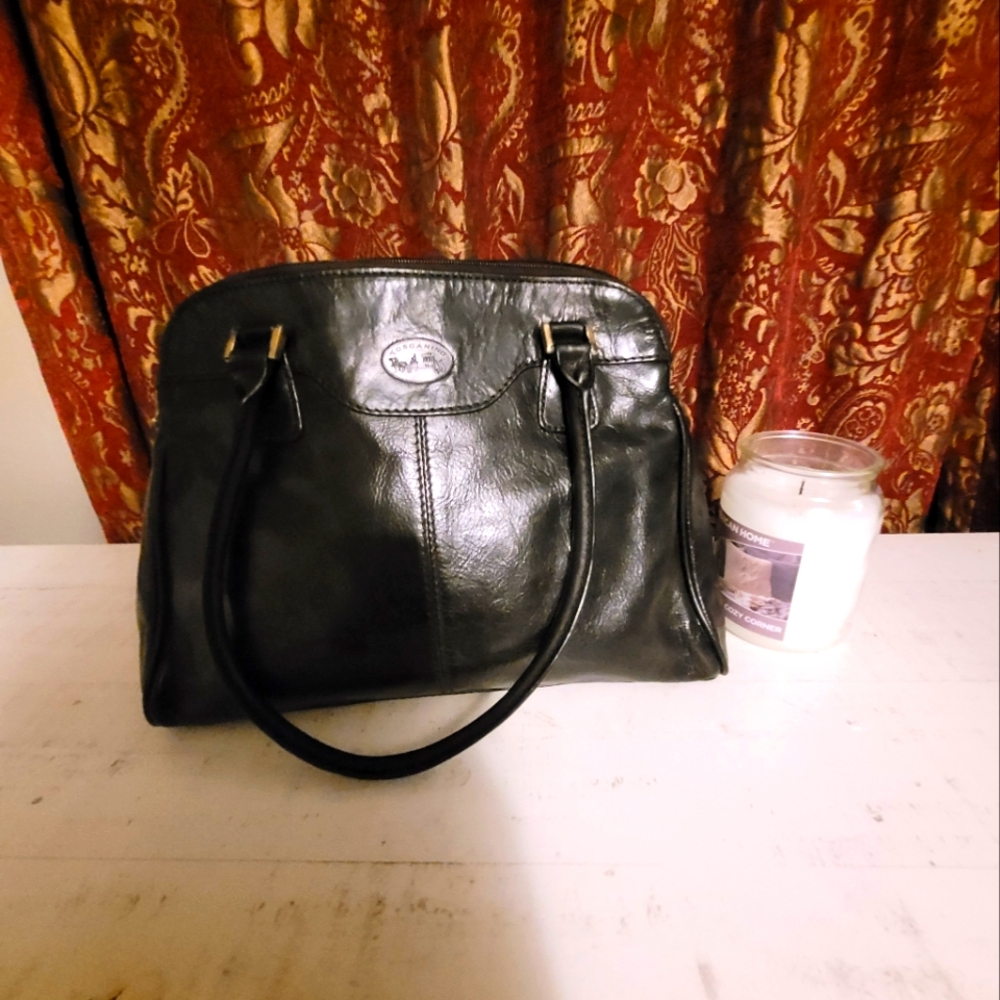 💚CLEARANCE💚 Toscanino black leather  Purse